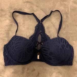 Victoria’s Secret Navy Front-Closure Bra (32C)